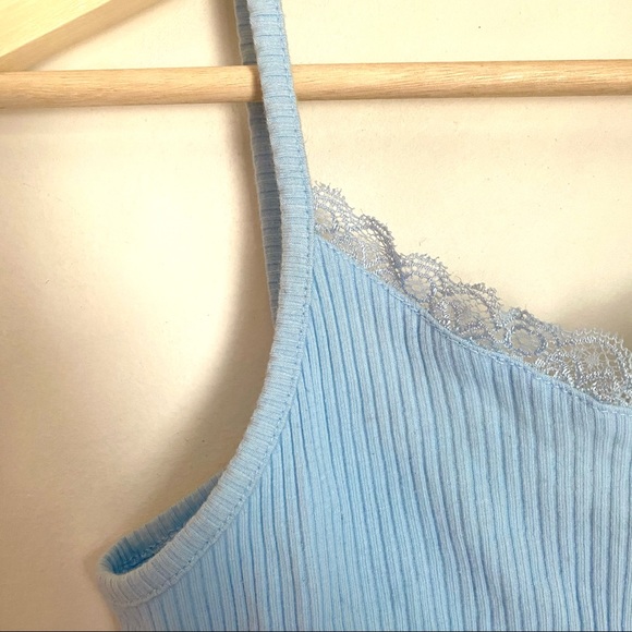 🦋Sky blue top🦋 - Picture 2 of 2